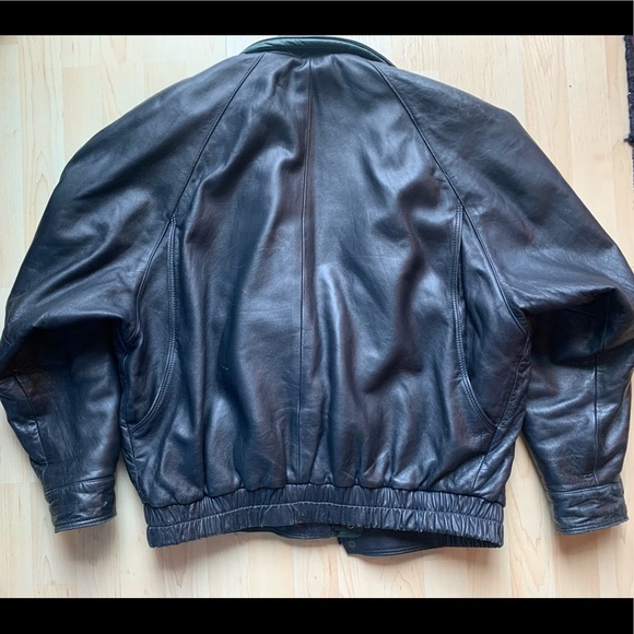 Vintage Crown XL Black and Green Genuine Leather Jacket with Silky Lining - Picture 3 of 3